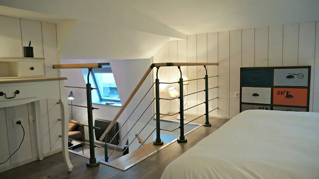 Little Suite - Nathan Lille 0*,  France
