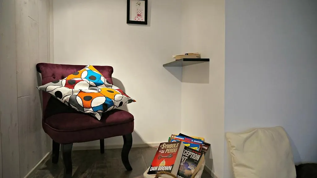 Apartment Little Suite - Nathan Lille